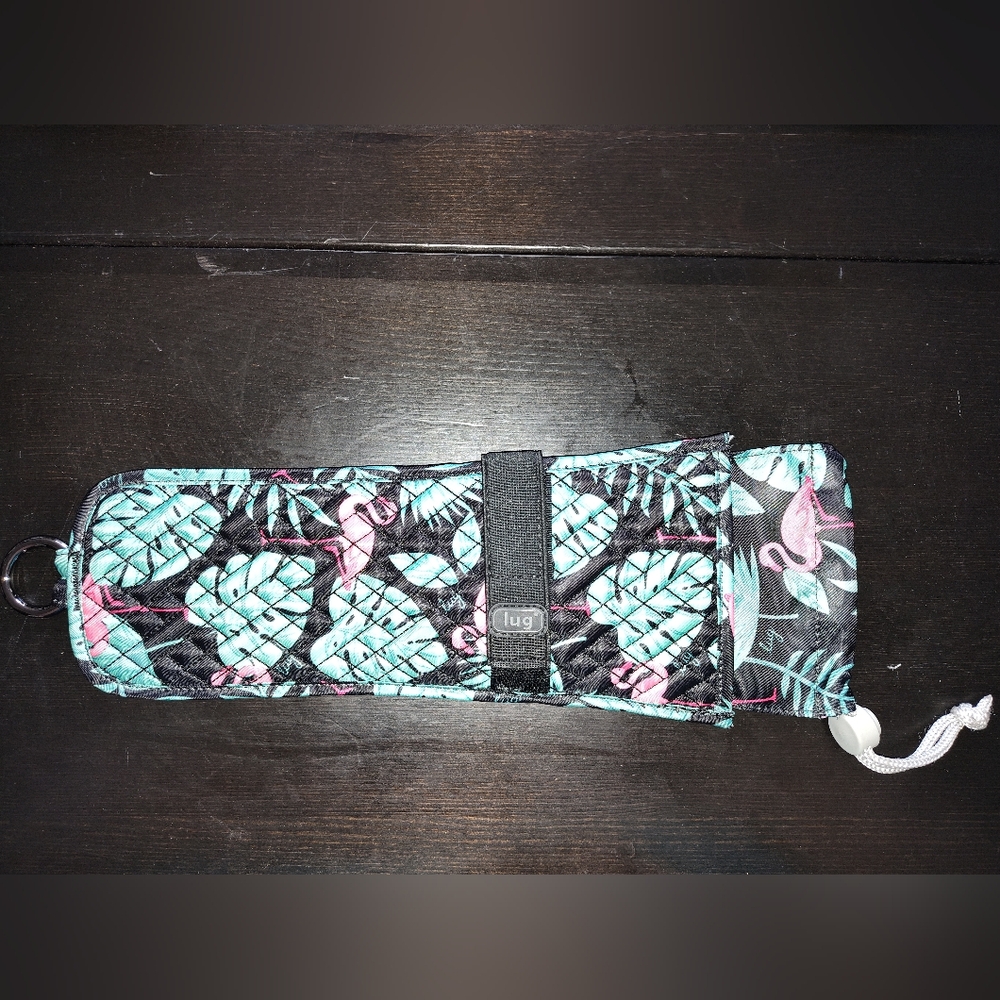 lug Clipper hot styling tools holder in Flamingo black